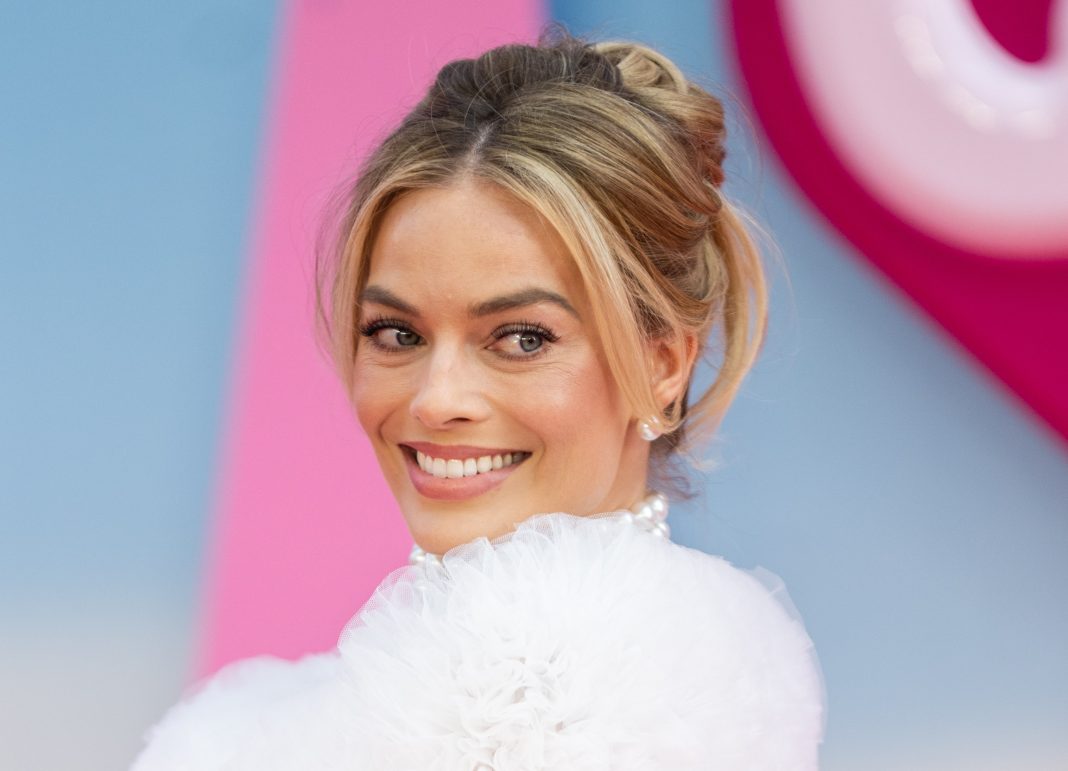 margot-robbie-keeps-finding-new-ways-to-wear-all-pink,-all-the-time-— see-the-photos