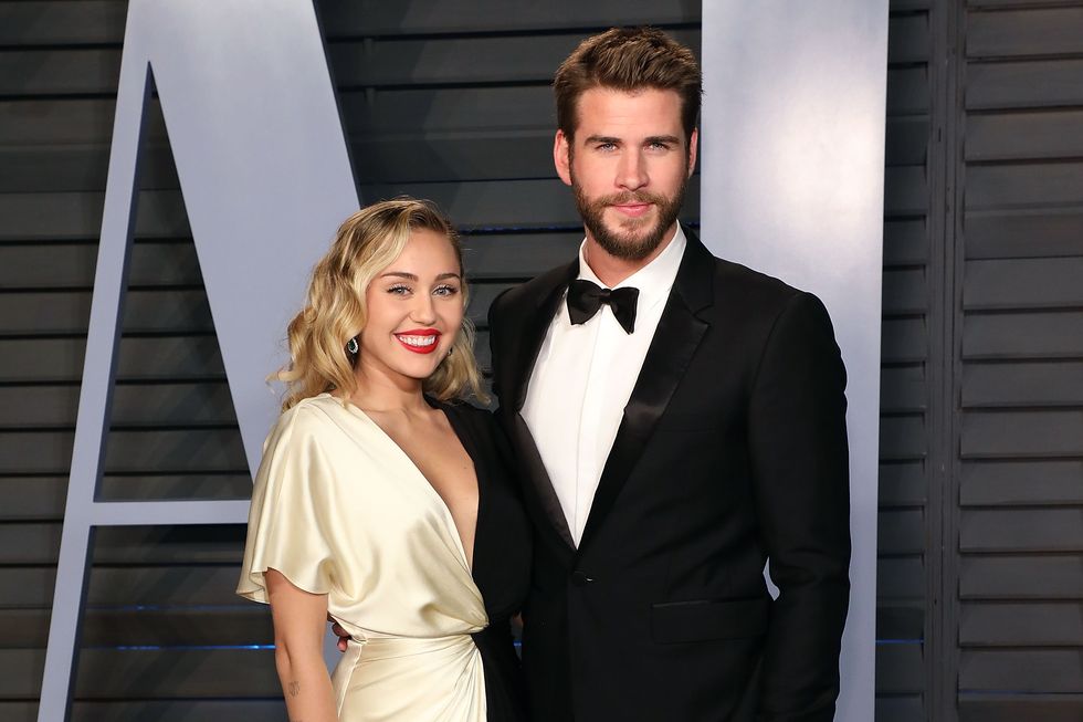 miley-cyrus’-complete-dating-history,-from-liam-hemsworth-to-nick-jonas