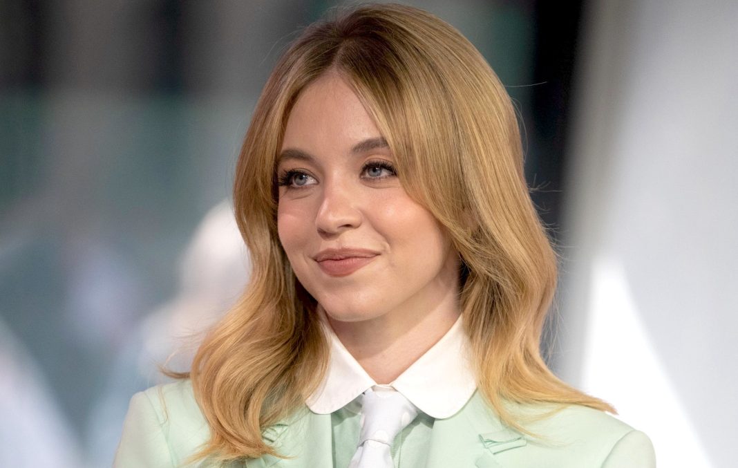 sydney-sweeney-just-launched-the-latest-lipstick-color-trend:-tauve-—-see-photo