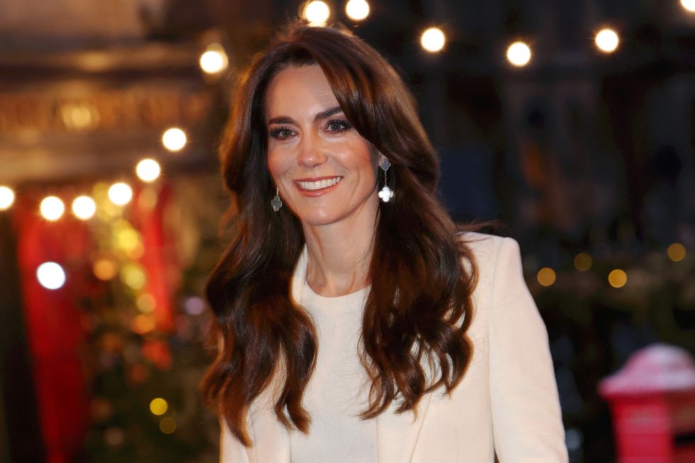 kate-middleton-debuts-an-all-white-look-for-her-<i>together-at-christmas</i>-carol-service