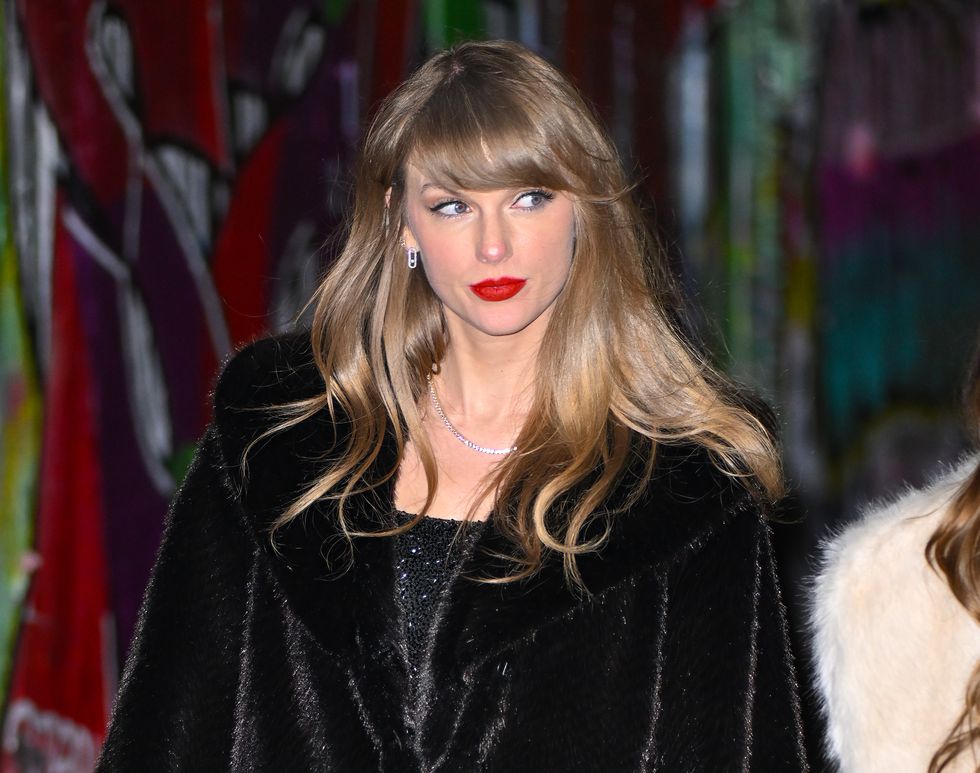 taylor-swift-is-in-los-angeles-and-reportedly-planning-to-meet-travis-kelce-there
